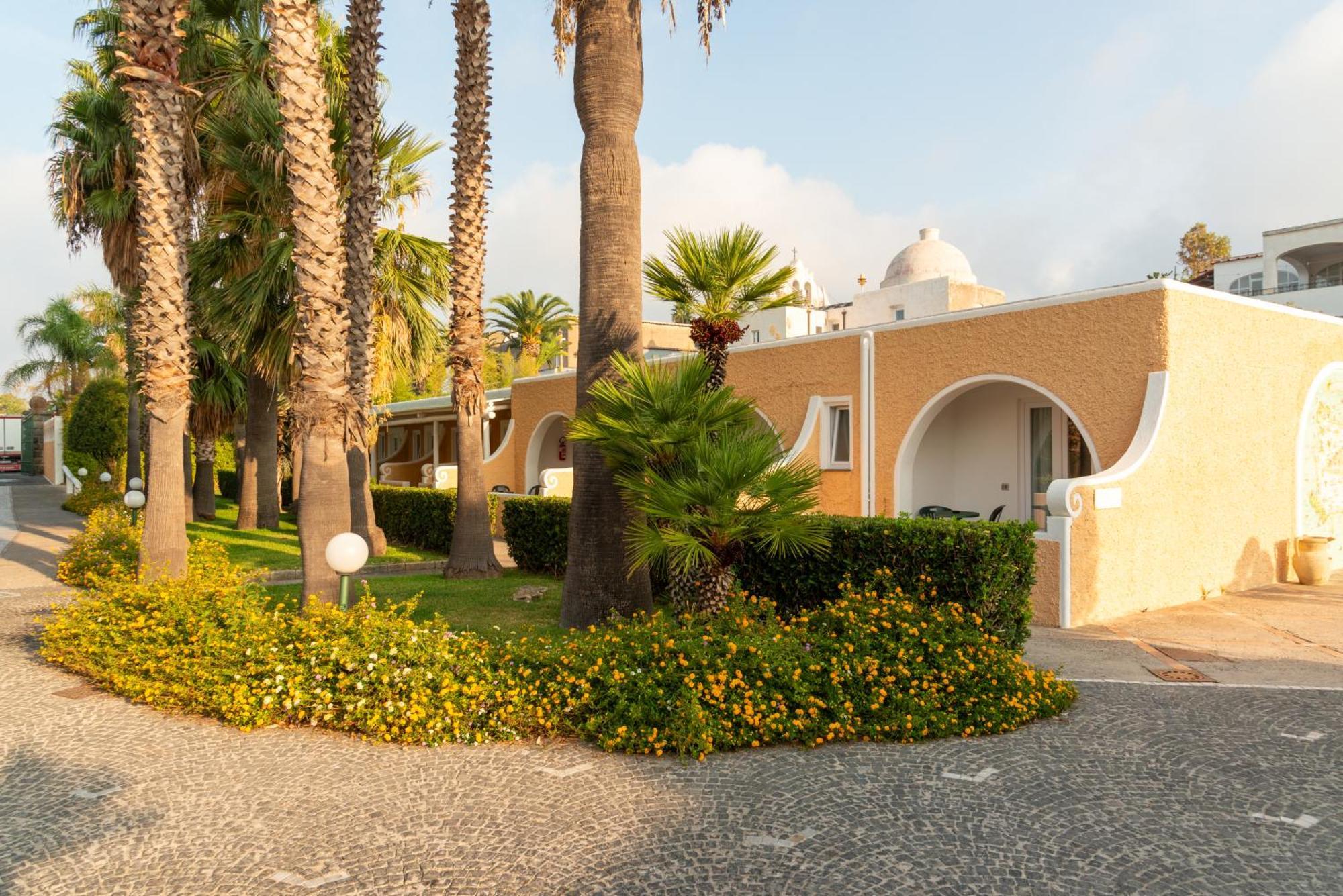 Hotel Parco Delle Agavi Форио Экстерьер фото